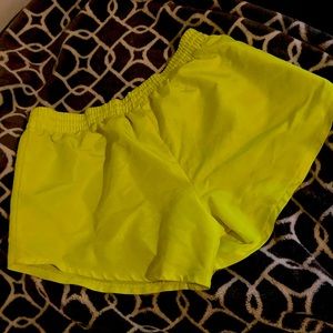 Stretchy, athletic wear, neon green